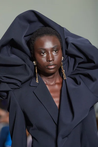 Look 7